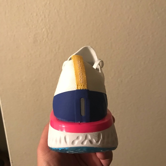 Nike white color size 8 US women - Picture 3 of 6